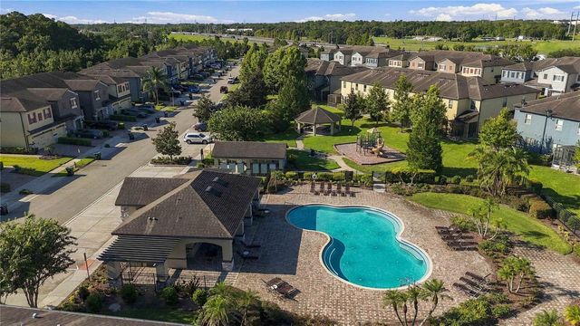 2724 WHITE ISLE LANE, Orlando, FL 32825
