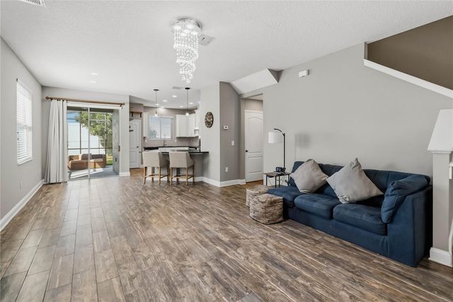2724 WHITE ISLE LANE, Orlando, FL 32825