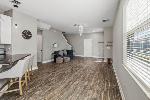 2724 WHITE ISLE LANE, Orlando, FL 32825