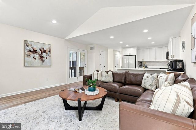 1805 HOOD LN, Ambler, PA 19002