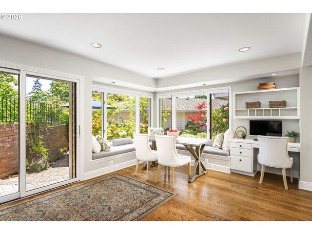 32475 Sw LAKE POINT Ct, Wilsonville, OR 97070