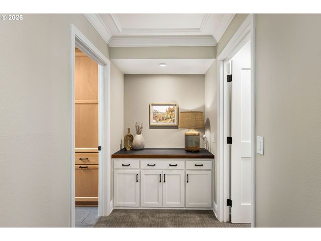 32475 Sw LAKE POINT Ct, Wilsonville, OR 97070