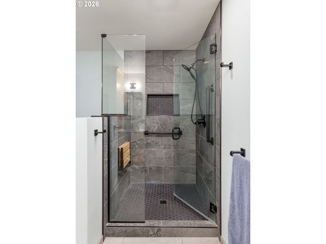 32475 Sw LAKE POINT Ct, Wilsonville, OR 97070