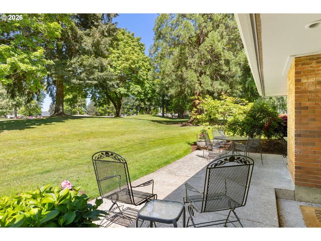 32475 Sw LAKE POINT Ct, Wilsonville, OR 97070