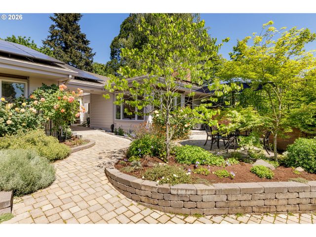32475 Sw LAKE POINT Ct, Wilsonville, OR 97070