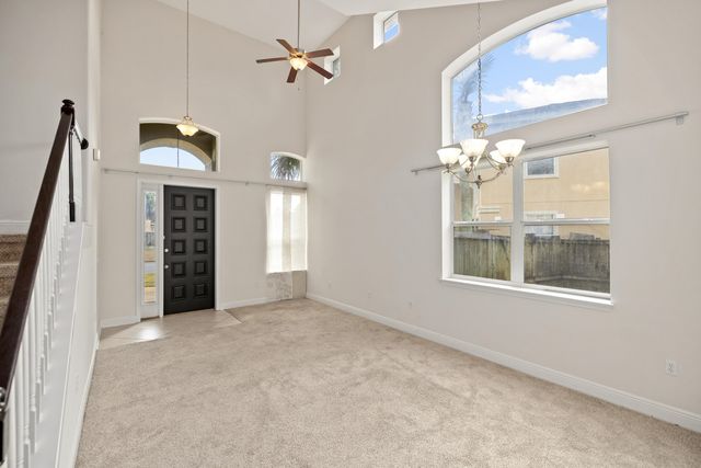 876 Solimar Way, Mary Esther, FL 32569