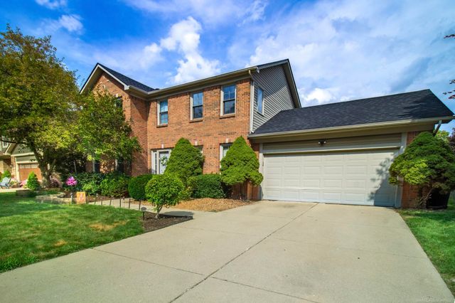 7584 Maple Drive, Westland, MI 48185