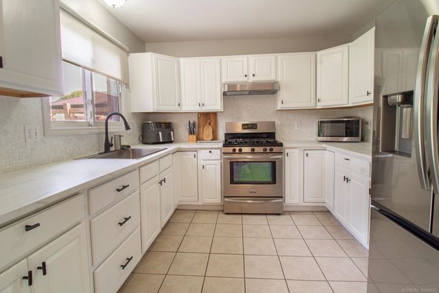 7584 Maple Drive, Westland, MI 48185
