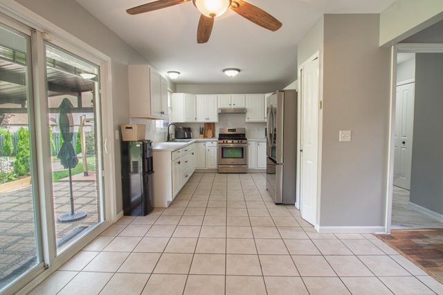 7584 Maple Drive, Westland, MI 48185