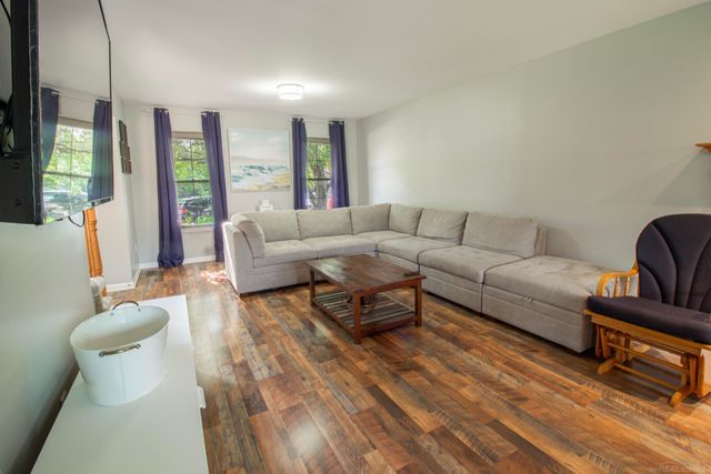 7584 Maple Drive, Westland, MI 48185