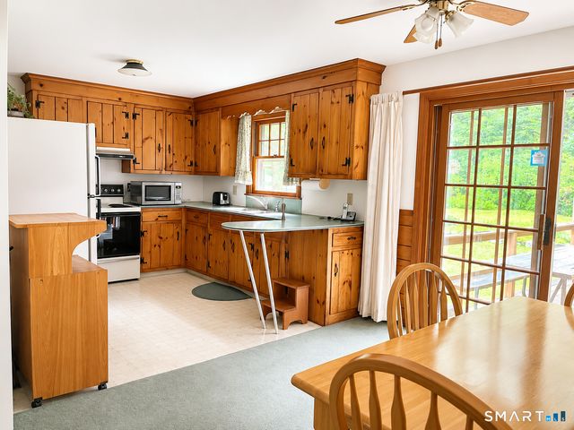 190 Clark Hill Road, East Hampton, CT 06424