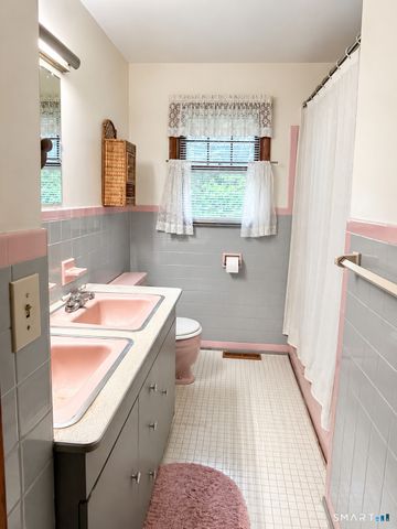 190 Clark Hill Road, East Hampton, CT 06424