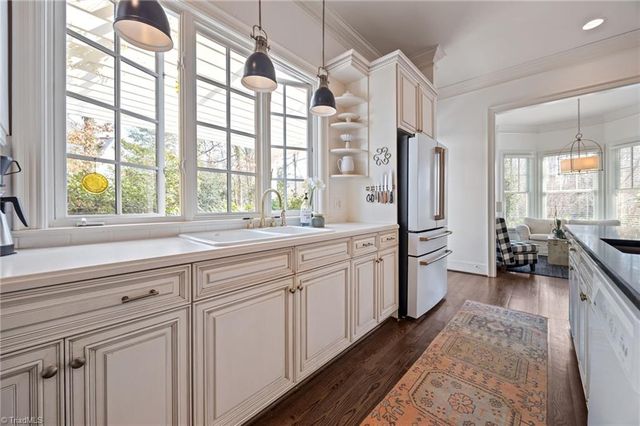 208 Willoughby Boulevard, Greensboro, NC 27408