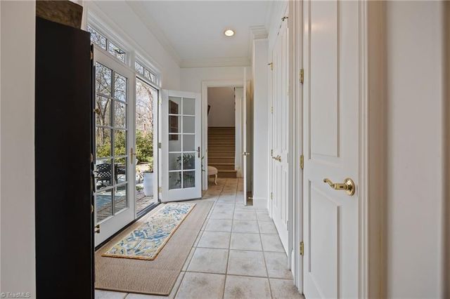 208 Willoughby Boulevard, Greensboro, NC 27408