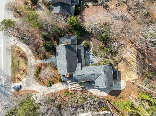 208 Willoughby Boulevard, Greensboro, NC 27408