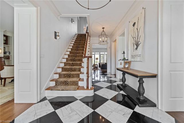 208 Willoughby Boulevard, Greensboro, NC 27408