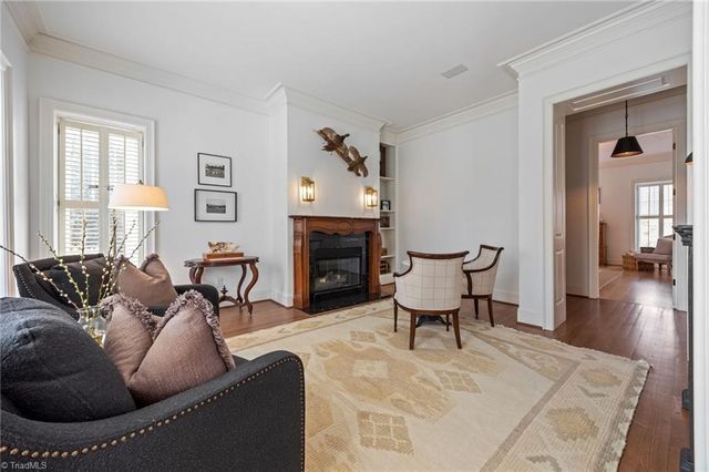 208 Willoughby Boulevard, Greensboro, NC 27408