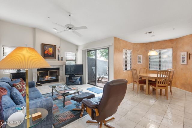 10497 E CINNABAR Avenue, Scottsdale, AZ 85258