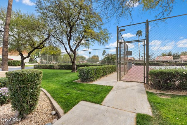 10497 E CINNABAR Avenue, Scottsdale, AZ 85258