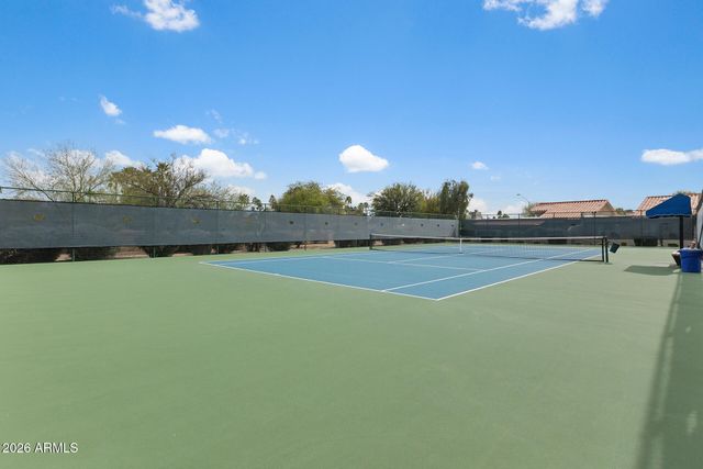 10497 E CINNABAR Avenue, Scottsdale, AZ 85258