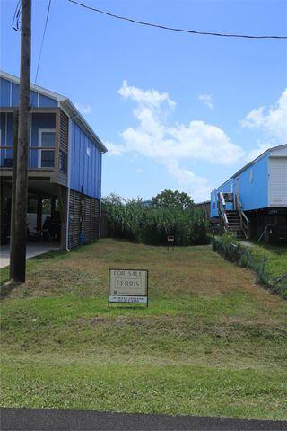 917 13th Street, Dickinson, TX 77539