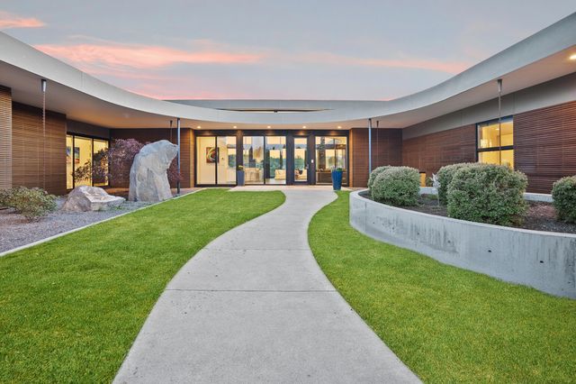 61623 Hosmer Lake Drive, Bend, OR 97702