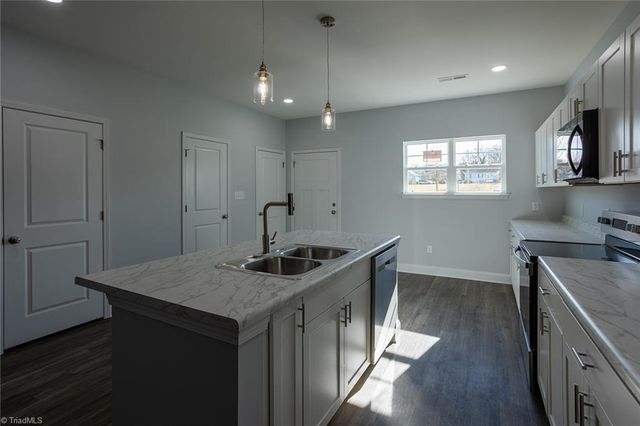 1904 Everitt Street, Greensboro, NC 27401