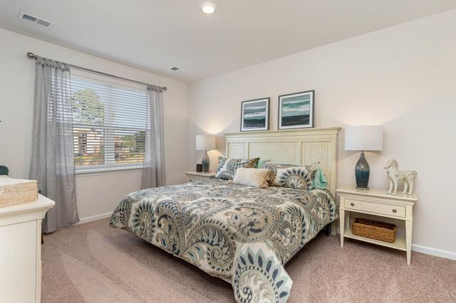 2093 Locust Ridge Dr., Shallotte, NC 28470