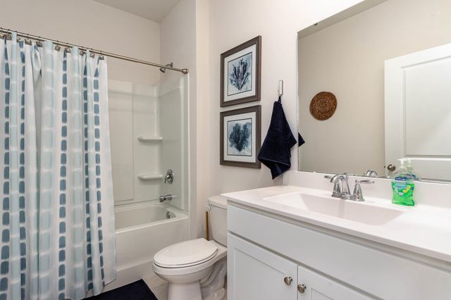 2093 Locust Ridge Dr., Shallotte, NC 28470