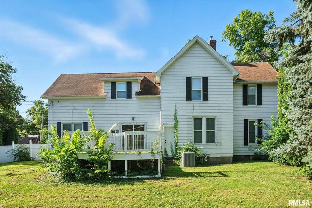 320 16TH Avenue N, Clinton, IA 52732