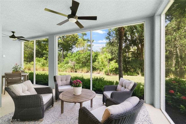 2614 Seychelles CIR 1204, Naples, FL 34112