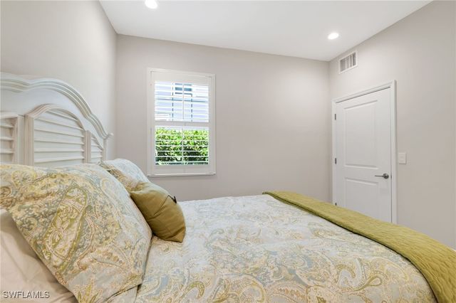 2614 Seychelles CIR 1204, Naples, FL 34112