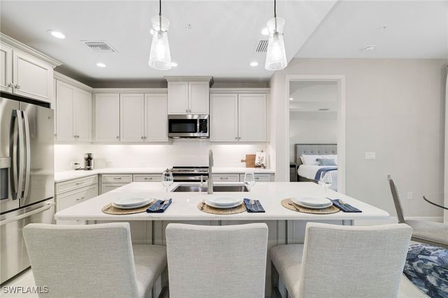 2614 Seychelles CIR 1204, Naples, FL 34112