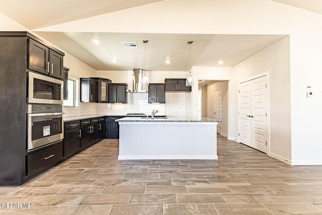 15169 Endurance Avenue, El Paso, TX 79938