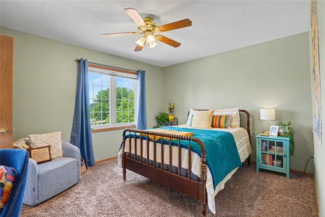 6845 Morningside Circle, Johnston, IA 50131