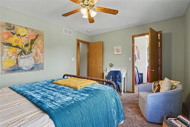 6845 Morningside Circle, Johnston, IA 50131