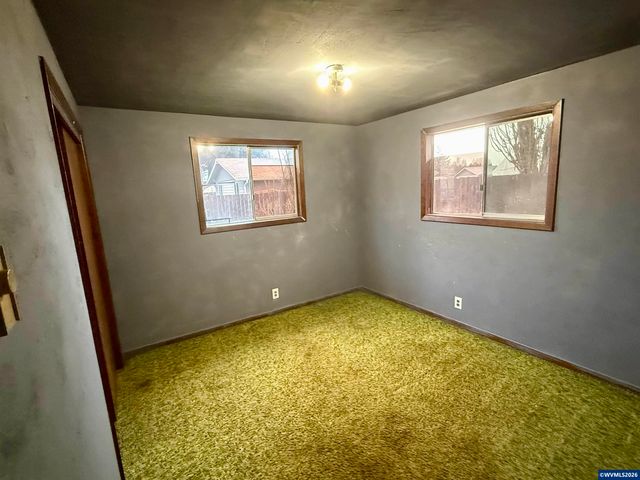 4725 Glenallen Ct NE, Salem, OR 97305