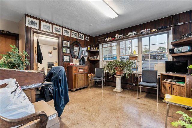 368 Central Avenue, Albany, NY 12206