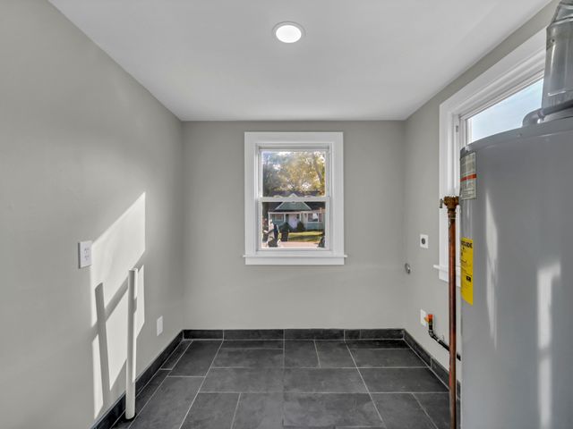 1820 Tomahawk Trail, Round Lake Heights, IL 60073