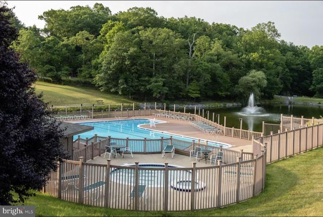 20 SHAWNEE TRAIL, Hedgesville, WV 25427