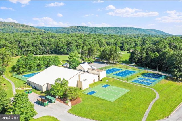 20 SHAWNEE TRAIL, Hedgesville, WV 25427