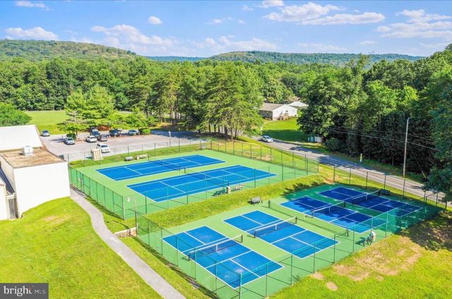 20 SHAWNEE TRAIL, Hedgesville, WV 25427