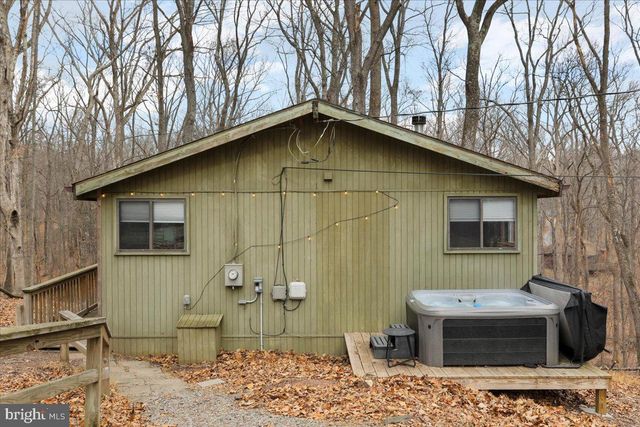 20 SHAWNEE TRAIL, Hedgesville, WV 25427