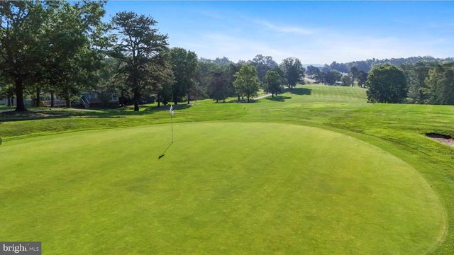 20 SHAWNEE TRAIL, Hedgesville, WV 25427