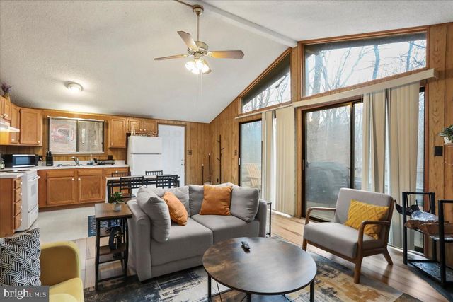 20 SHAWNEE TRAIL, Hedgesville, WV 25427