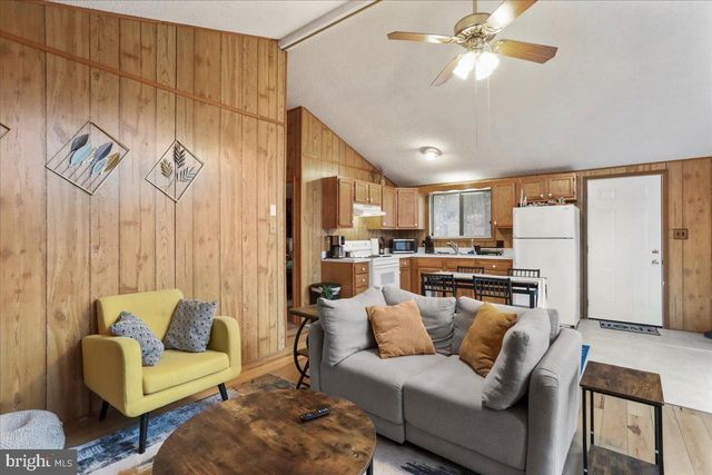 20 SHAWNEE TRAIL, Hedgesville, WV 25427