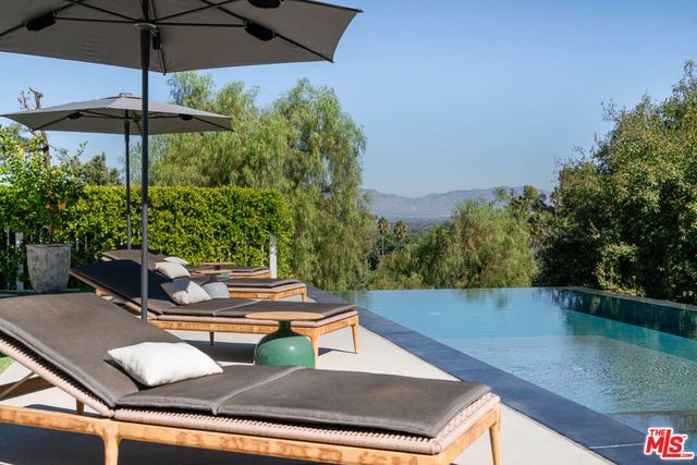 4639 Balboa Avenue, Encino, CA 91316