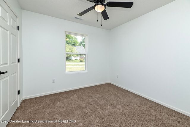 1429 Pierce Road, Lansing, MI 48910