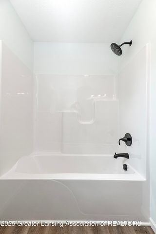 1429 Pierce Road, Lansing, MI 48910