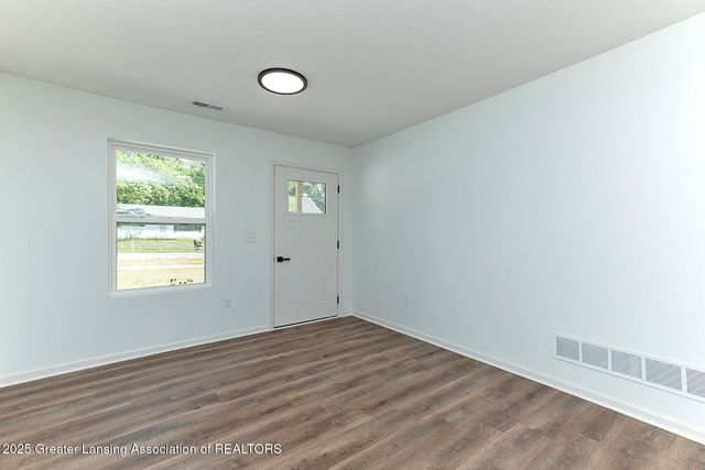 1429 Pierce Road, Lansing, MI 48910